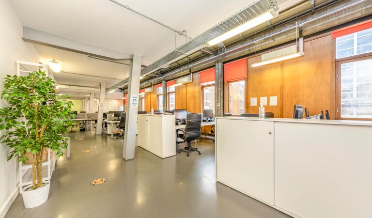 Office Space 21 Queen Elizabeth Street - Image 3