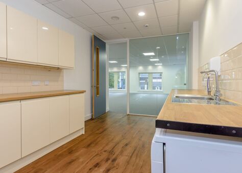 Office Space Laurence Pountney Hill - Image 5