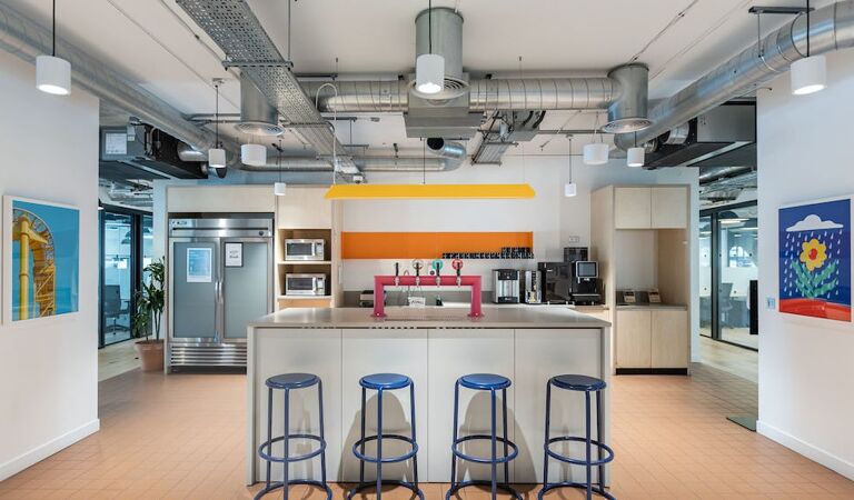 Office Space 1 St Katharine's Way - Image 3