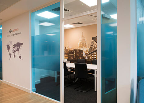 Office Space Heathrow, Terminal 2 - Image 9