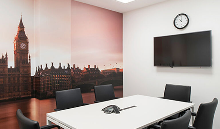 Office Space Heathrow, Terminal 2 - Image 2