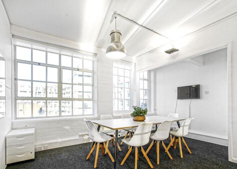 Office Space 31 Great Sutton Street - Image 6