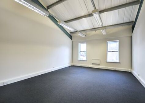 Office Space The Shaftesbury Centre - Image 6
