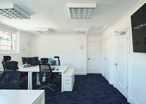 Office Space 37 Queen Anne Street  - Image 4