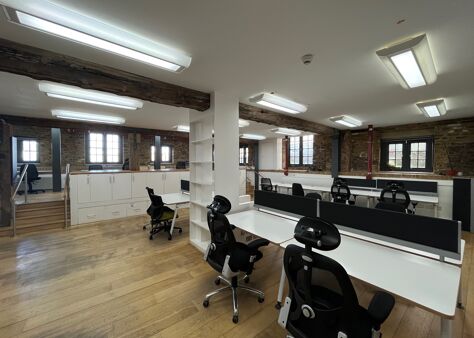 Office Space Tempus Wharf - Image 4