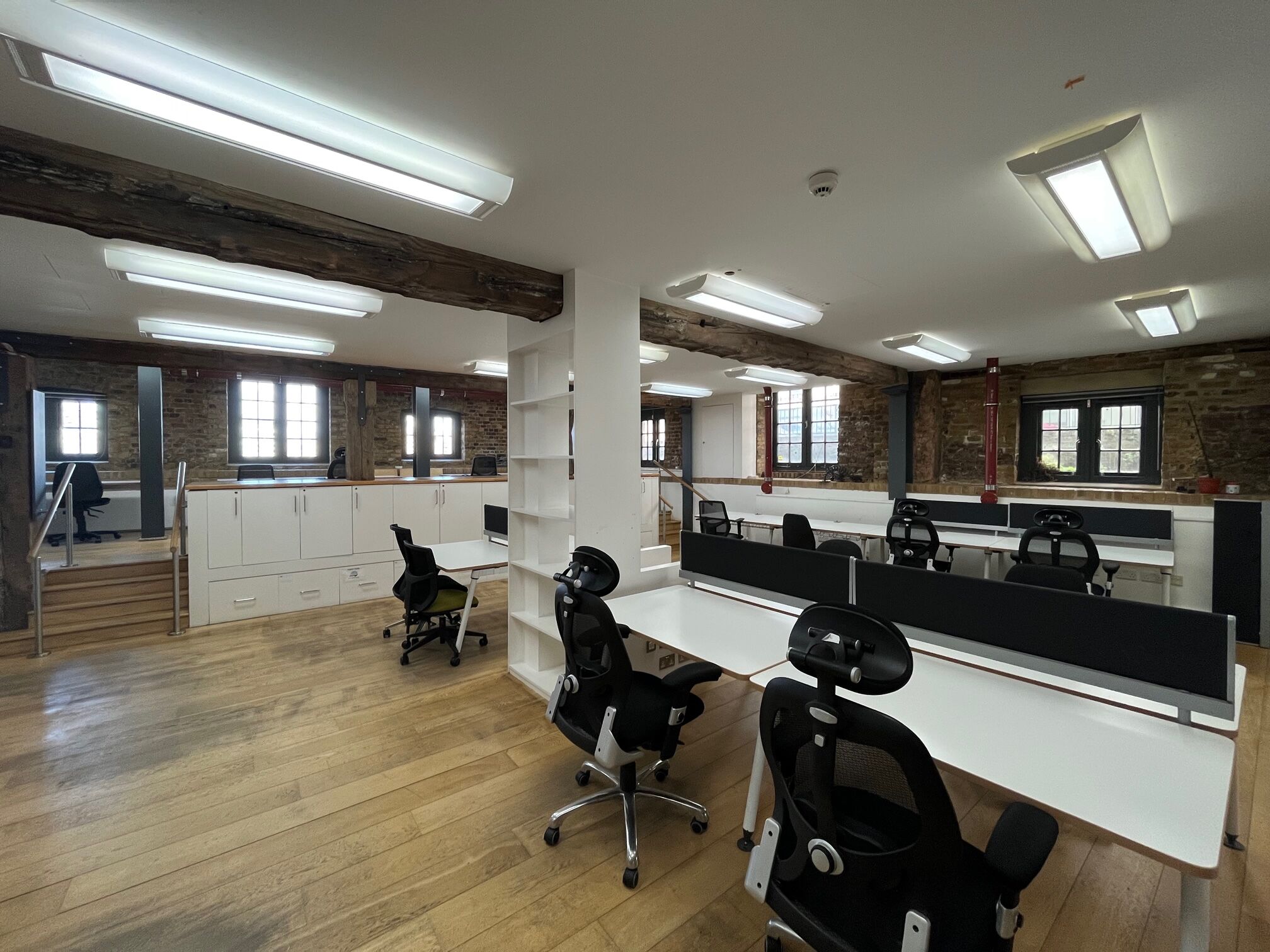 Office Space Tempus Wharf - Image 4