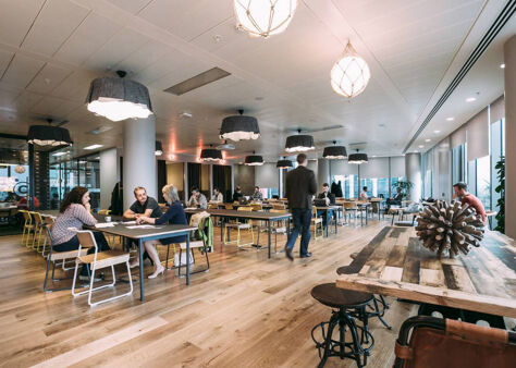 Image #2 of 22 Upper Ground