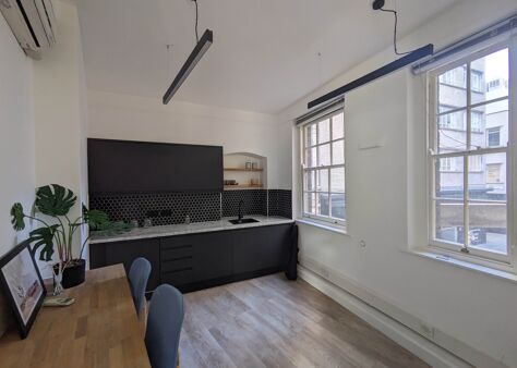 Office Space Kingsway - Image 2