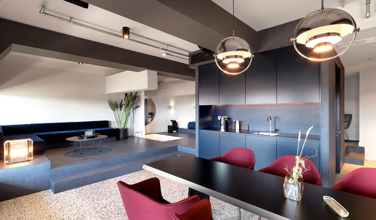 Image #5 of Tintagel House