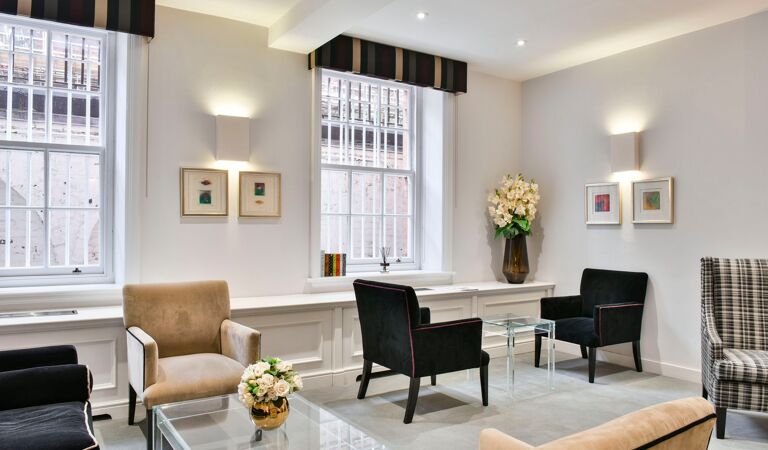 Office Space 45 Pont Street - Image 3