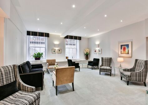 Office Space 45 Pont Street - Image 4