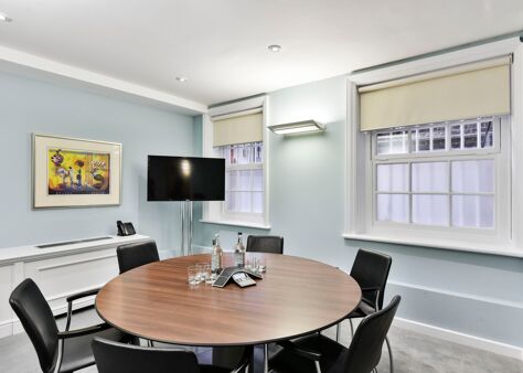 Office Space 45 Pont Street - Image 7