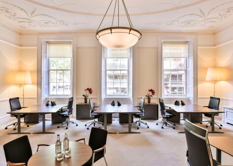 Office Space 45 Pont Street - Image 2