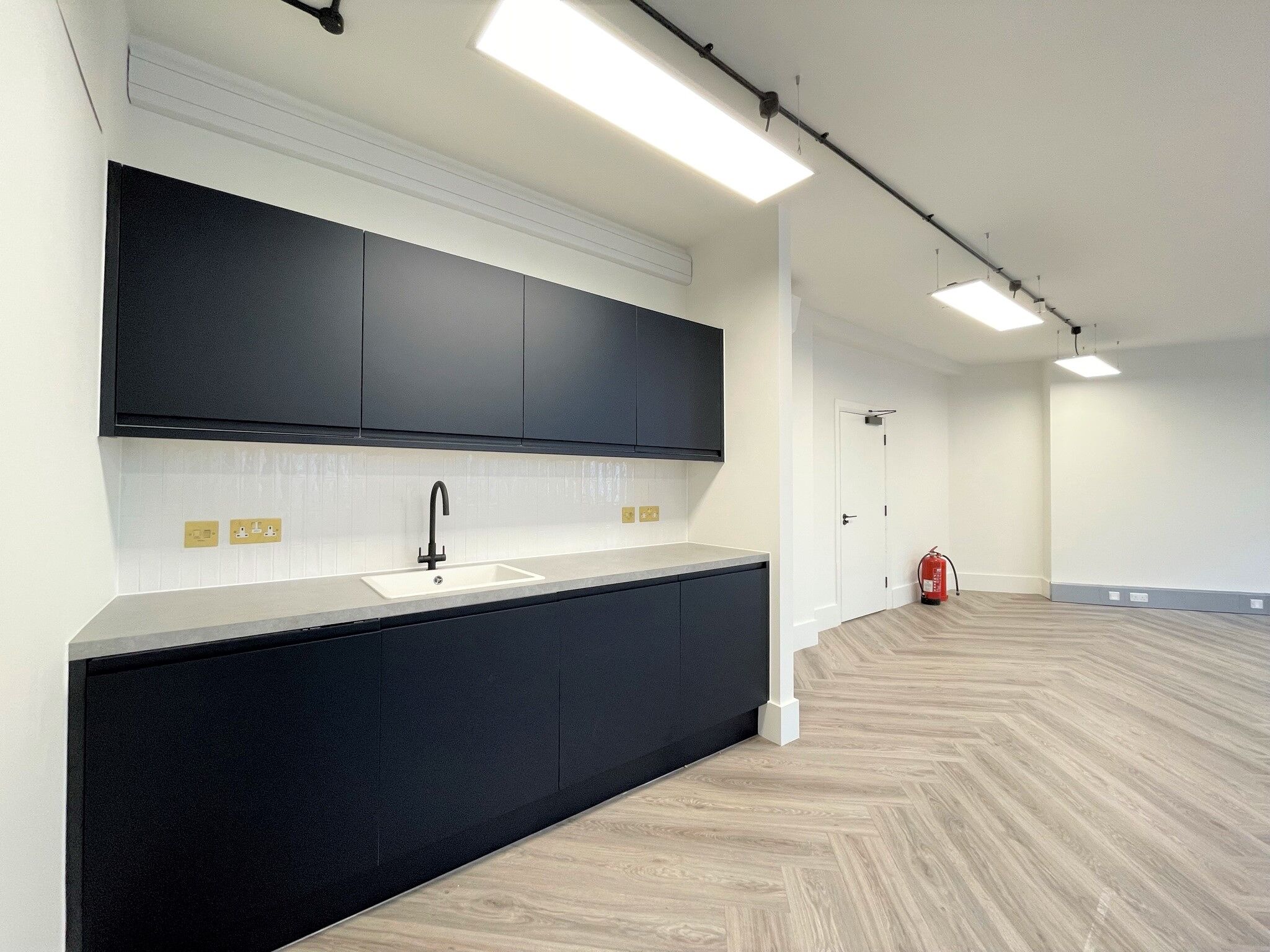 Office Space The White House, 26 Mortimer Street - Image 3