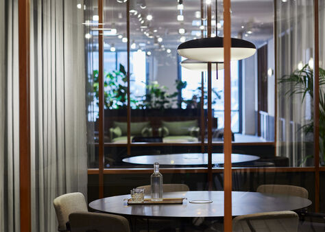 Office Space One Canada Square - Image 3