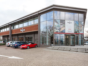 Office Space Gatwick Airport Manor Royal - Image 1