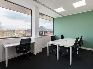 Office Space Gatwick Airport Manor Royal - Image 4