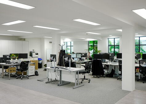 Office Space 33 Glasshouse Street - Image 6