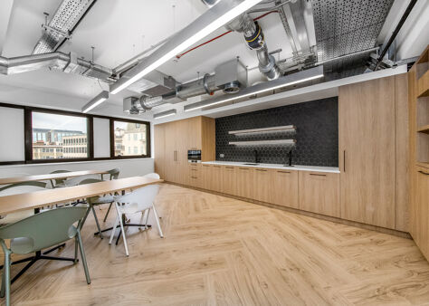 Office Space 5 Swallow Place - Image 14