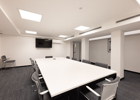 Office Space 34-36 Grays Inn Road - Image 16