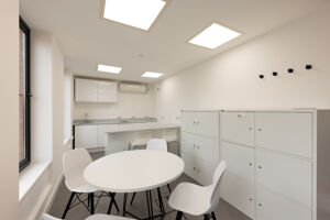 Office Space 34-36 Grays Inn Road - Image 12