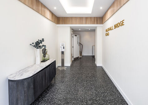 Office Space Vauxhall Bridge Road - Image 1