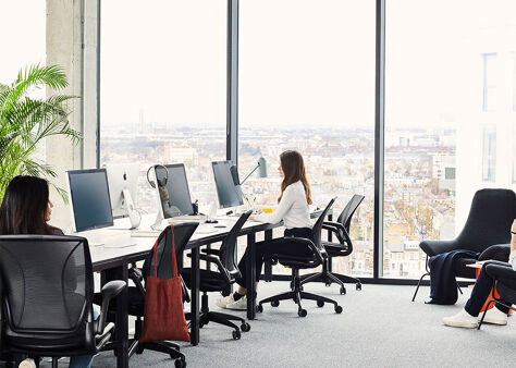 Image #4 of One Lyric Sqaure