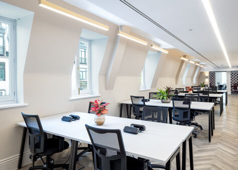 Office Space 117 Piccadilly - Image 8