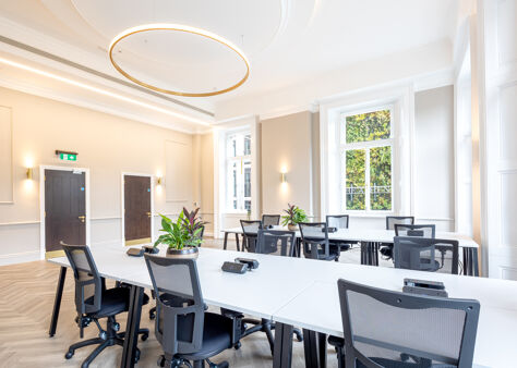 Office Space 117 Piccadilly - Image 3