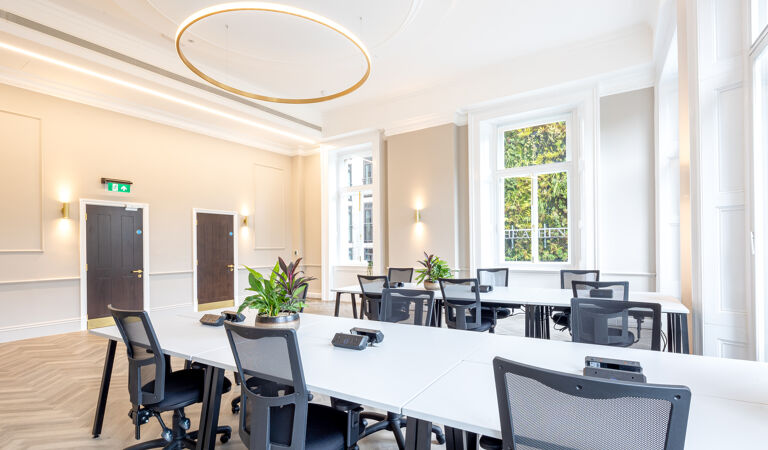 Office Space 117 Piccadilly - Image 3