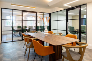 Office Space 117 Piccadilly - Image 6