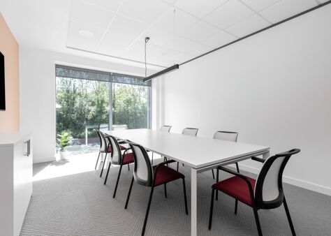 Office Space Concorde Park - Image 3