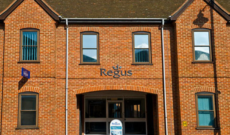 Office Space Newbury Oxford House - Image 2