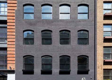 Office Space 43 Eagle Street - Image 1