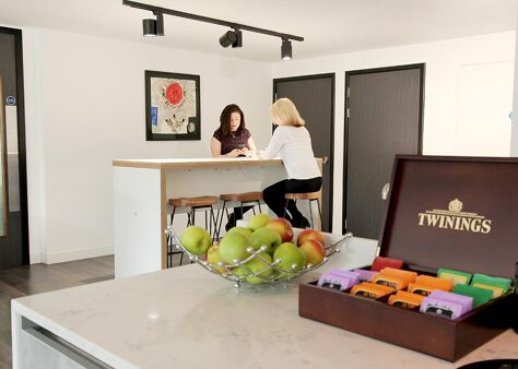 Image #5 of 150 Minories