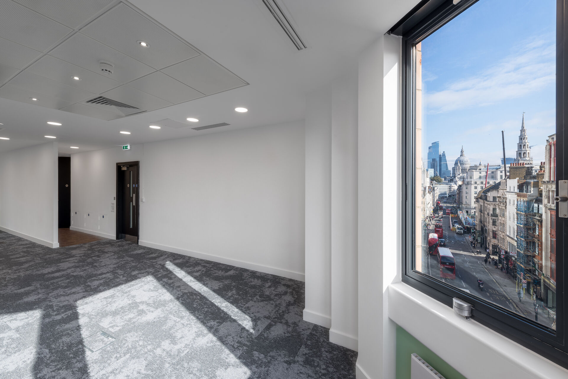 Office Space Dickens House, 1 Fetter Lane - Image 21