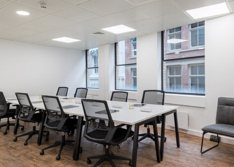 Office Space Dickens House, 1 Fetter Lane - Image 30