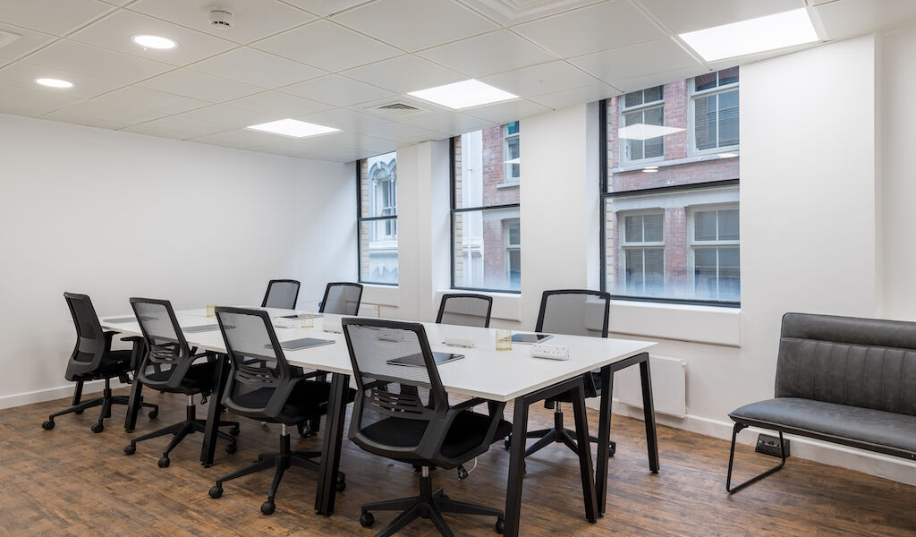 Office Space Dickens House, 1 Fetter Lane - Image 30