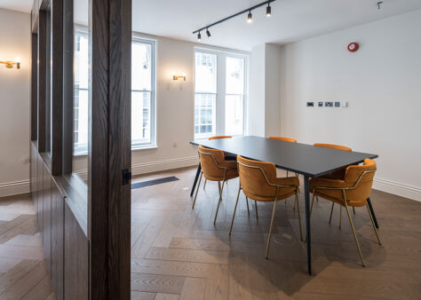 Office Space 27-30 Lime St - Image 9