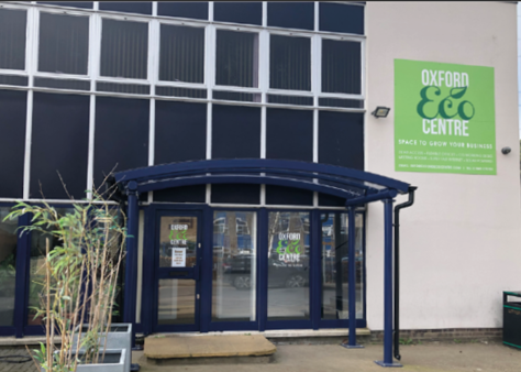 Office Space Roger House - Image 4