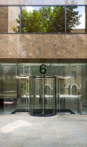 Office Space 6 Devonshire Square - Image 19