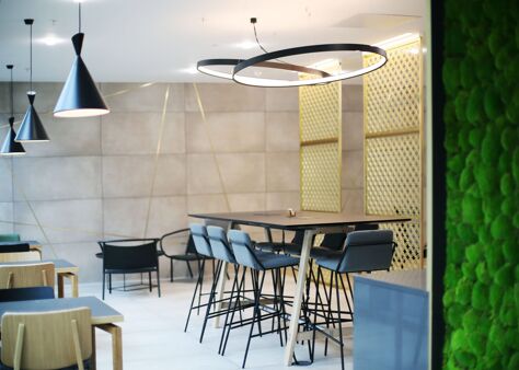 Office Space Reading - Image 3