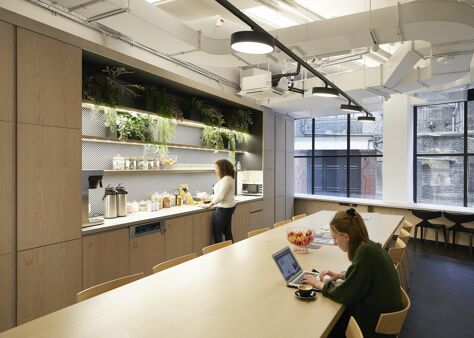 Office Space Fitzrovia - Eastcastle Street - Image 3