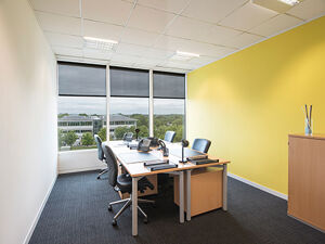 Office Space Northampton Business Park - Image 8