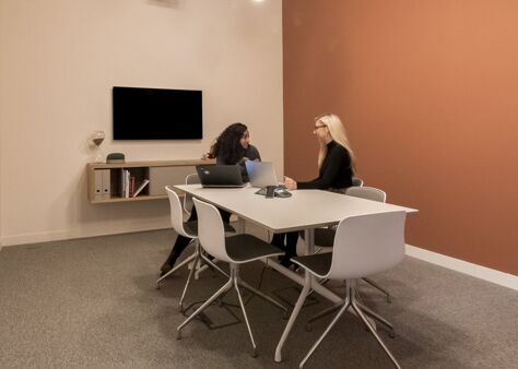 Office Space The Minster Building - Image 1