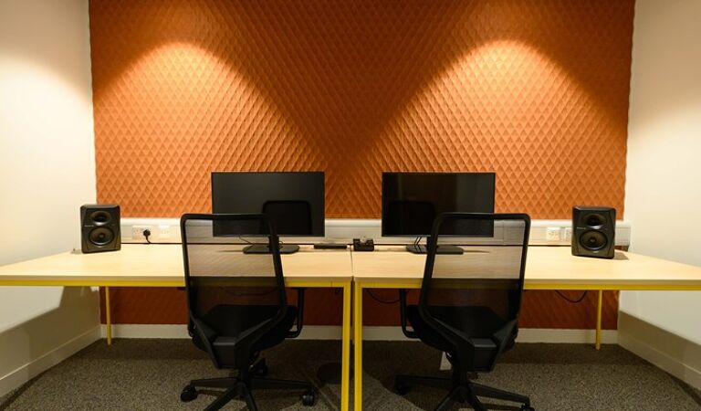 Office Space The XCHG London - Image 1