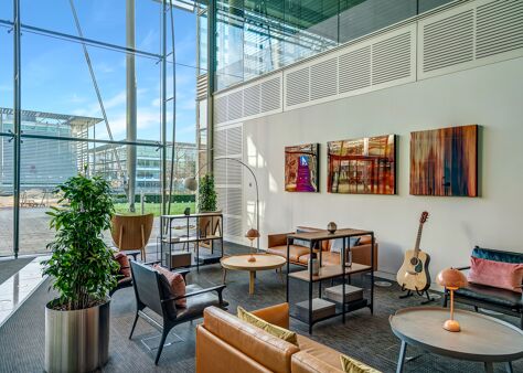 Office Space Chiswick Park - B4 - Image 4