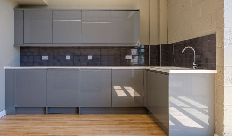 Office Space Plaza 535 - Image 6