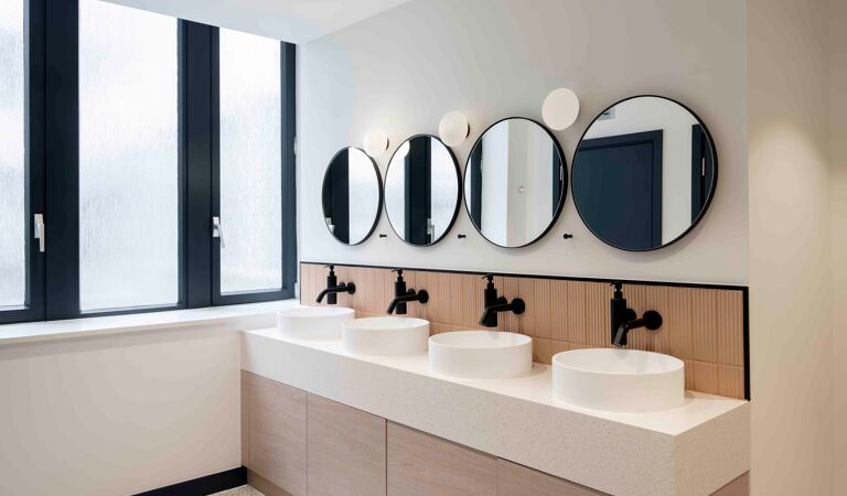 Office Space Mainframe - Image 3