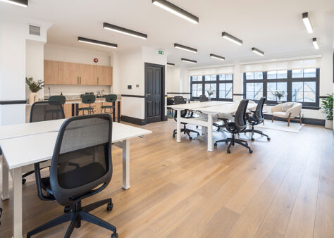 Office Space 42-43 Maiden Lane - Image 5